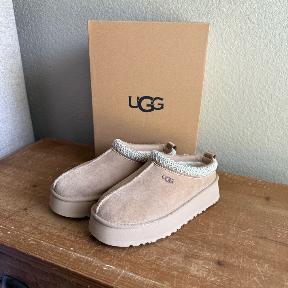 UGG “Sand” Tazz Embroidered Platform Clogs